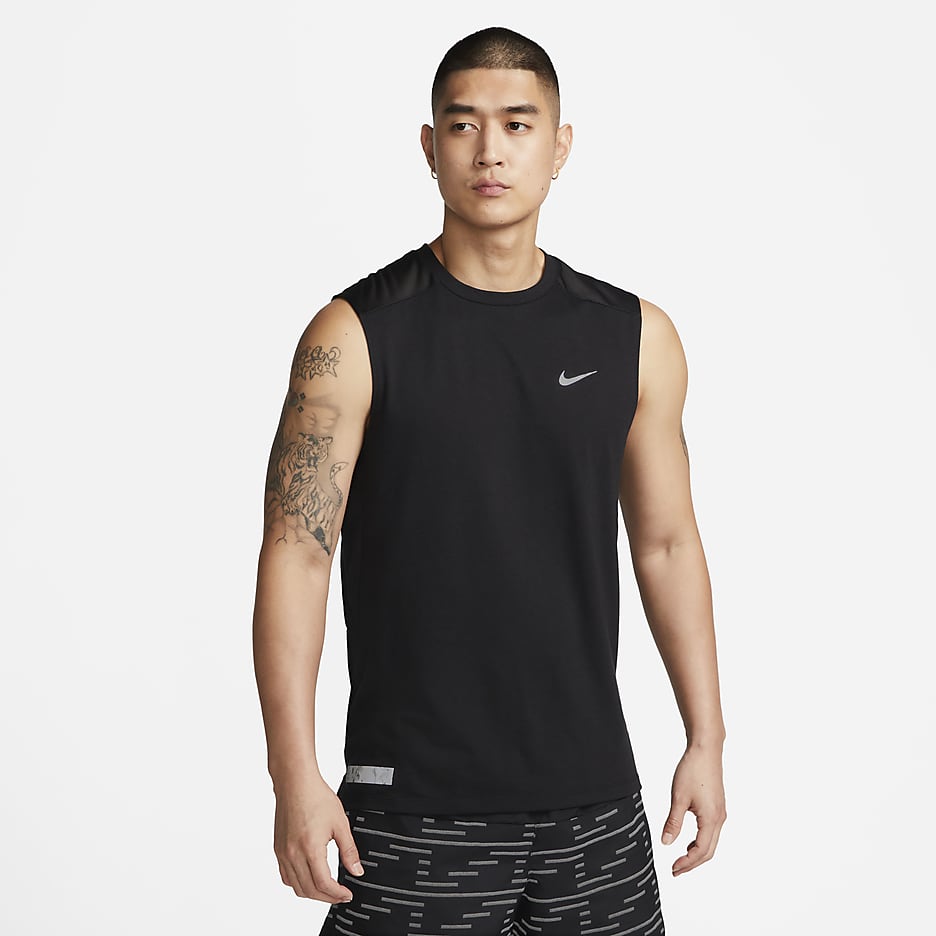 Nike Dri FIT Run Division Rise 365 Men s Running Tank